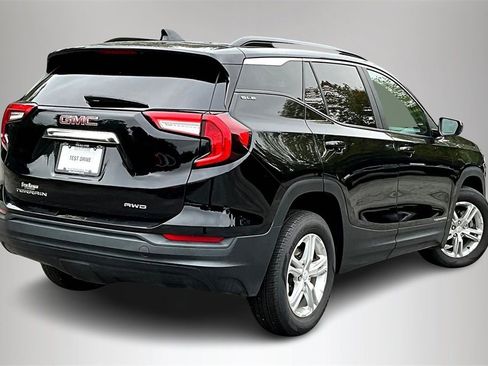 Certified 2023 GMC Terrain SLE w/ Driver Convenience Package image 6