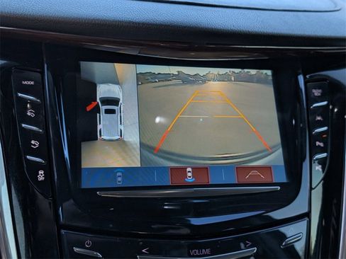 Used 2020 Cadillac Escalade Premium Luxury image 27