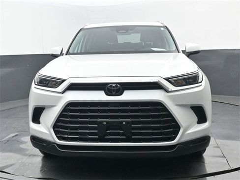 Used 2024 Toyota Grand Highlander XLE image 22