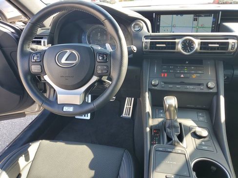 Used 2019 Lexus RC 300 image 18