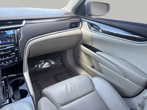 Used 2017 Cadillac XTS Luxury image 15