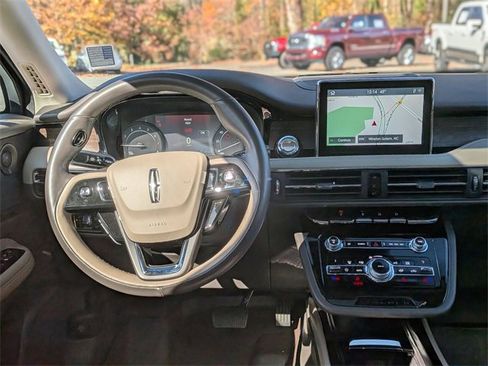 Used 2020 Lincoln Corsair Reserve image 30