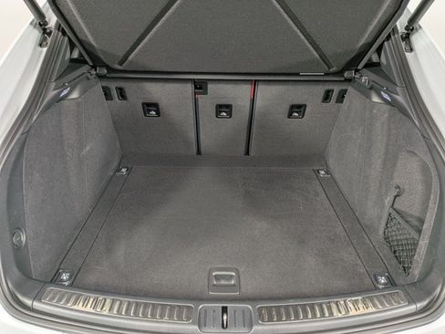 Certified 2023 Porsche Macan AWD/4WD image 23