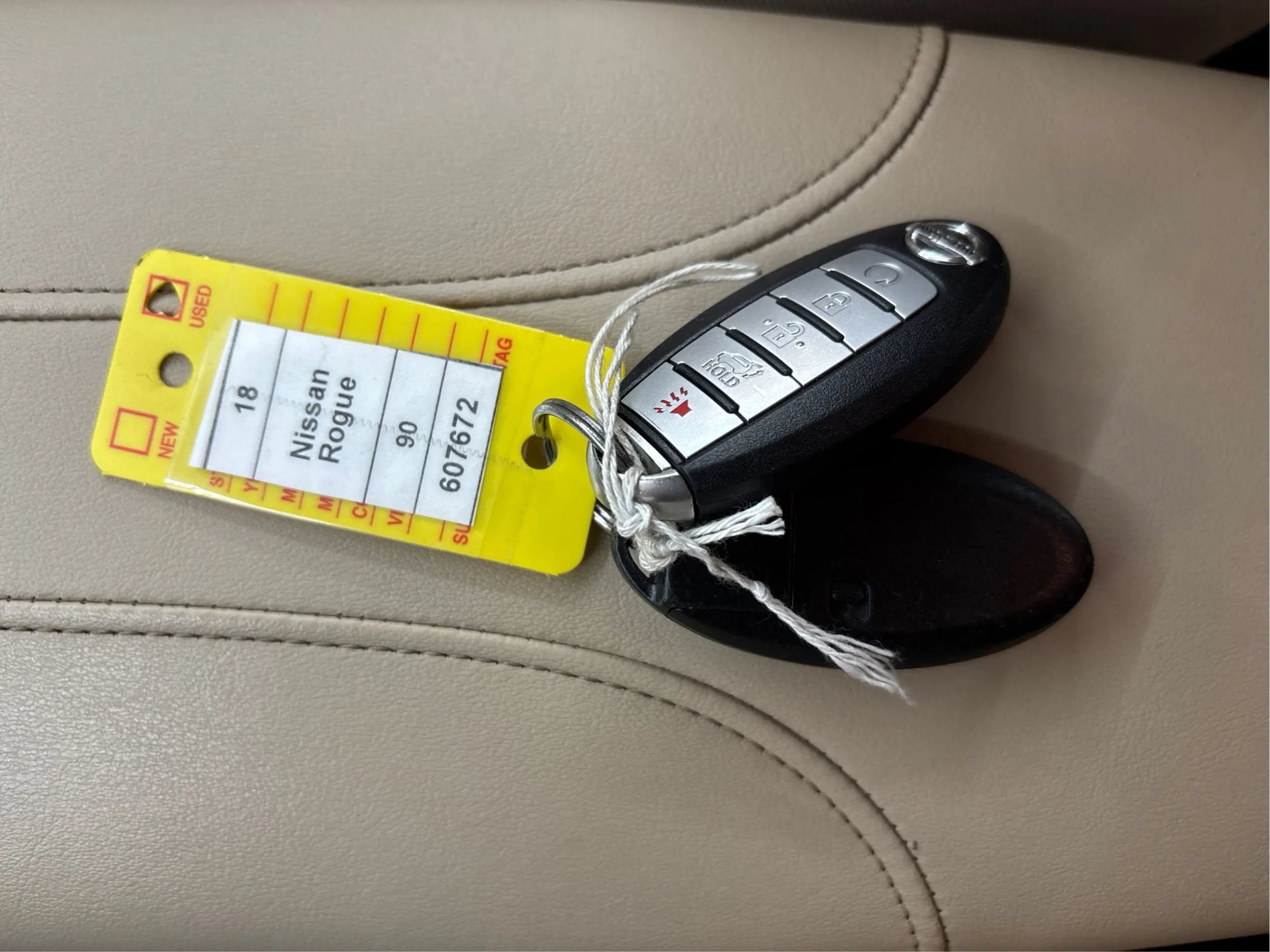 Used 2018 Nissan Rogue SV AWD/4WD image 38