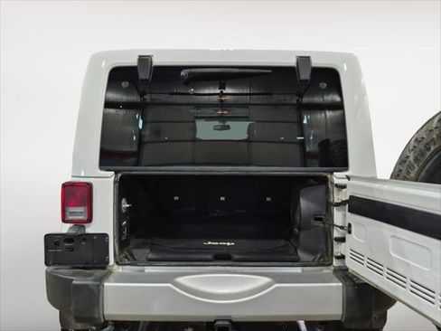 Used 2013 Jeep Wrangler Unlimited Sahara w/ Connectivity Group image 22