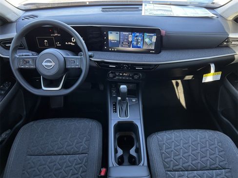 New 2026 Nissan Kicks SV image 8