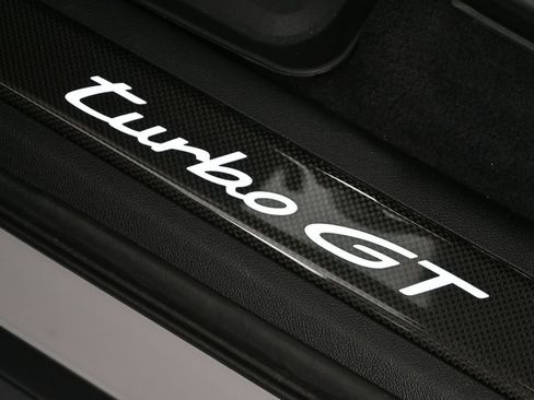 Certified 2025 Porsche Cayenne Turbo GT AWD/4WD image 40