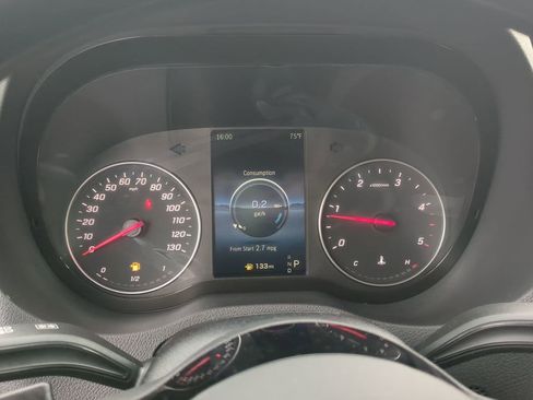 Used 2025 Mercedes-Benz Sprinter 2500 image 14