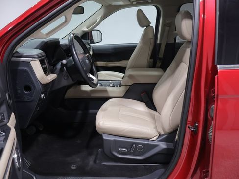 Used 2022 Ford Expedition Limited AWD/4WD image 12