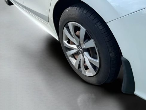 Used 2022 Honda Civic LX image 12