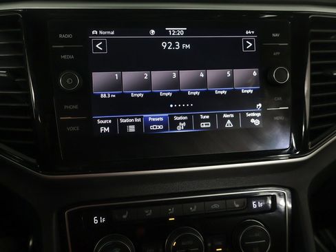 Used 2022 Volkswagen Atlas Cross Sport SEL R-Line image 49