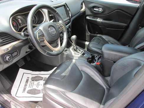 Used 2016 Jeep Cherokee Limited AWD/4WD image 9