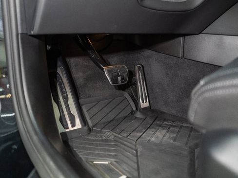 Used 2025 BMW M5 w/ Carbon Package image 88