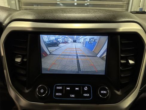 Used 2017 GMC Acadia SLT image 27