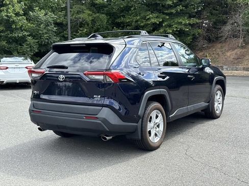 Used 2020 Toyota RAV4 XLE w/ Convenience Package AWD/4WD image 2