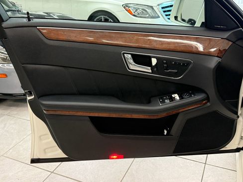 Used 2011 Mercedes-Benz E 350 Sedan image 14