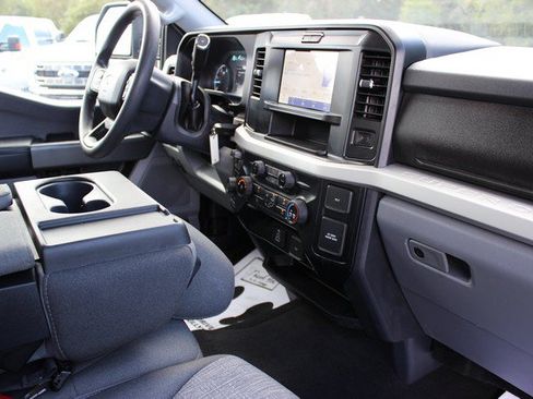 Used 2026 Ford F250 XLT w/ FX4 Off-Road Package AWD/4WD image 17