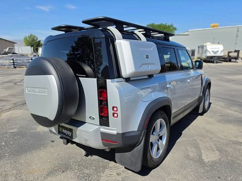 Used 2020 Land Rover Defender 110 First Edition AWD/4WD image 6