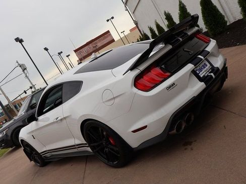 Used 2021 Ford Mustang Shelby GT500 w/ Technology Package RWD image 4