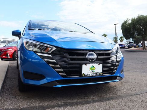 Used 2023 Nissan Versa SV image 18