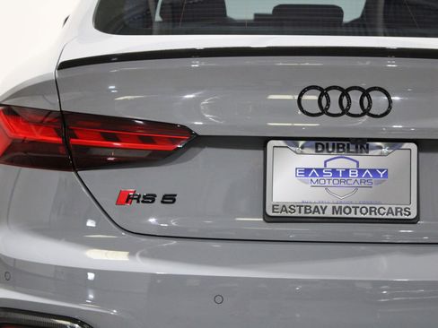 Used 2022 Audi RS 5 Sportback w/ Black Optic Carbon Package image 17