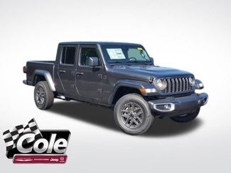 New 2025 Jeep Gladiator Sport 360° Tour
