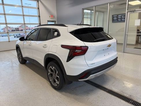 New 2026 Chevrolet Trax LT w/ Driver Confidence Package image 6