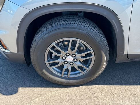 Used 2025 GMC Acadia Elevation FWD image 20