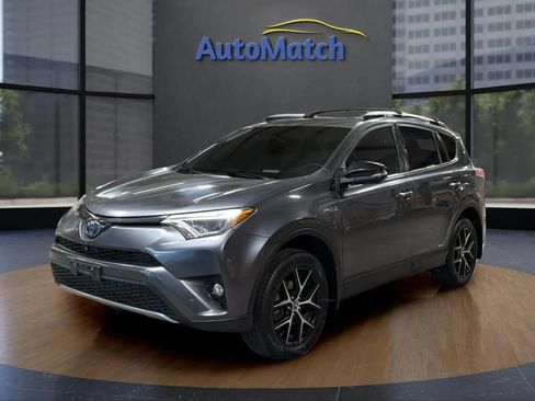 Used 2018 Toyota RAV4 SE w/ Advanced Technology Package AWD/4WD image 4