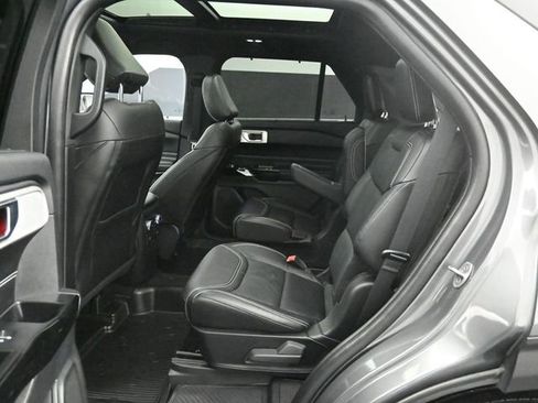 Used 2023 Ford Explorer ST w/ Equipment Group 401A image 22