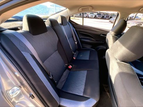 Used 2025 Nissan Versa SV image 19