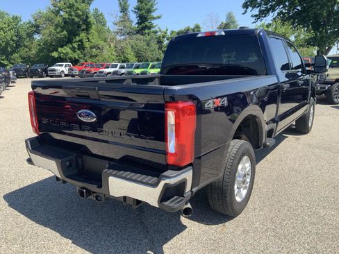 Used 2025 Ford F250 XLT AWD/4WD image 12