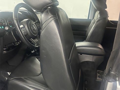 Used 2013 Jeep Wrangler Sahara w/ Dual Top Group image 19