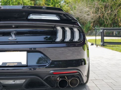 Used 2022 Ford Mustang Shelby GT500 w/ Technology Package image 79