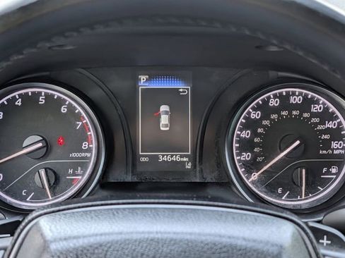 Used 2024 Toyota Camry SE image 21