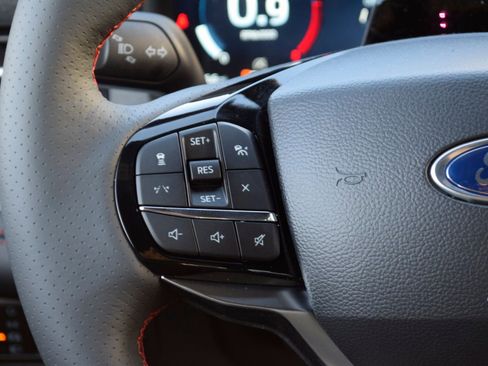 New 2026 Ford Explorer ST-Line w/ ST-Line Street Pack image 9