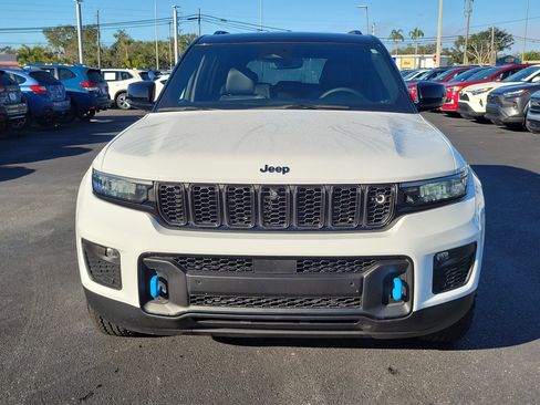 Used 2024 Jeep Grand Cherokee Trailhawk w/ Advanced Protech Group II image 8
