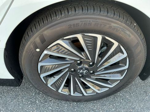 New 2025 Hyundai Sonata SEL FWD image 11