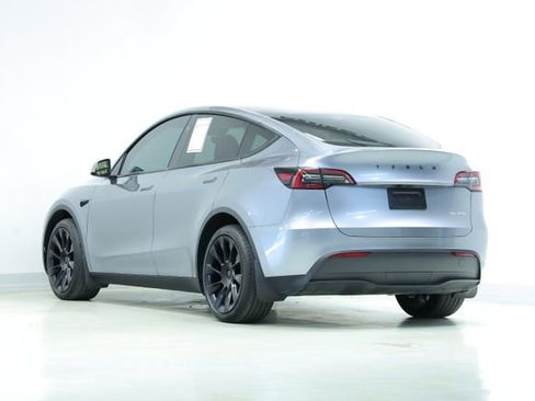Used 2024 Tesla Model Y Long Range image 6