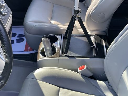 Used 2020 Toyota Sienna XLE w/ XLE Navigation Package AWD/4WD image 37