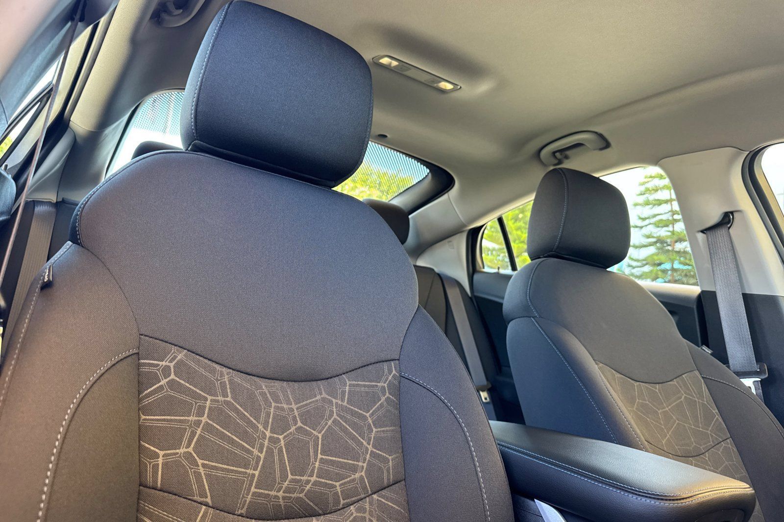 Used 2017 Chevrolet Volt LT w/ Comfort Package FWD image 19