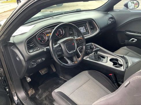 Used 2015 Dodge Challenger R/T w/ Quick Order Package 28B R/T RWD image 13