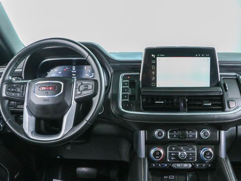 Used 2024 GMC Yukon SLT w/ Max Trailering Package AWD/4WD image 18