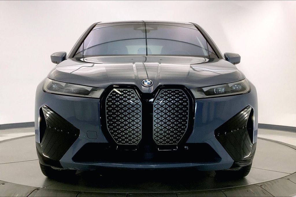 Certified 2024 BMW iX xDrive50 w/ Premium Package AWD/4WD image 2