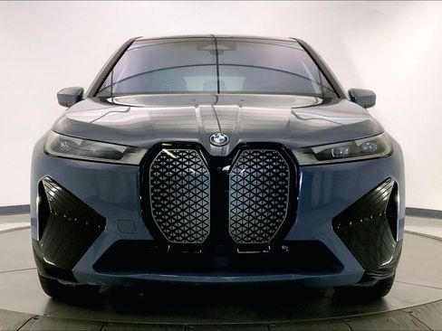 Certified 2024 BMW iX xDrive50 w/ Premium Package AWD/4WD image 2