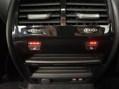 Used 2021 BMW 540i xDrive w/ Premium Package image 24