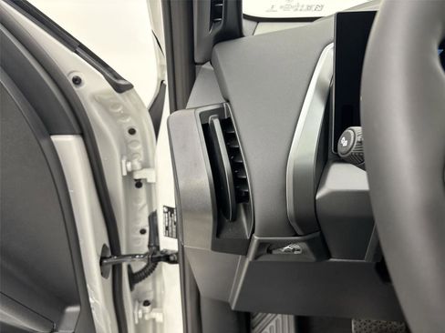 New 2026 BMW X3 xDrive30 w/ Premium Package image 31