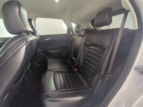 Used 2024 Ford Edge SEL AWD/4WD image 15