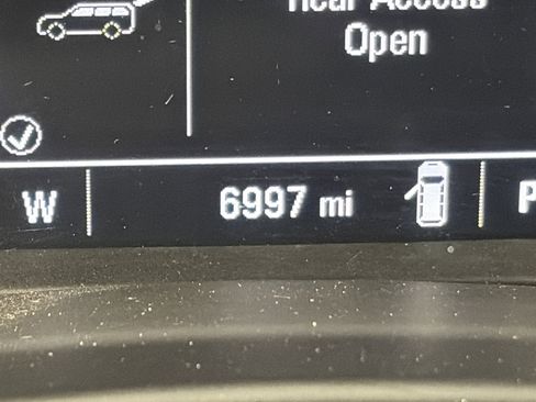 Certified 2021 Chevrolet Equinox LS image 5