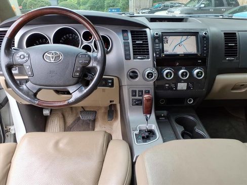 Used 2011 Toyota Sequoia Platinum image 13